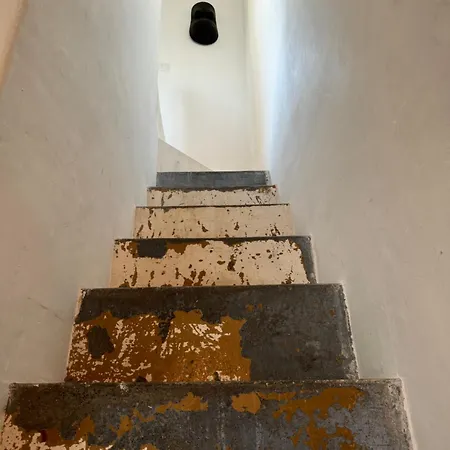 בית נופש Unique Townhouse With Rooftop Pool