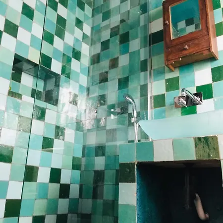 Unique Townhouse With Rooftop Pool