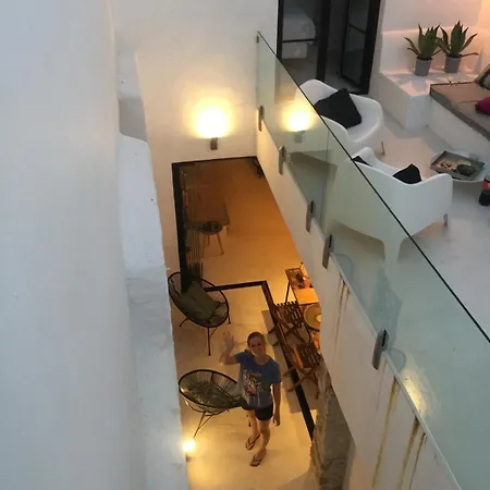 בית נופש Unique Townhouse With Rooftop Pool