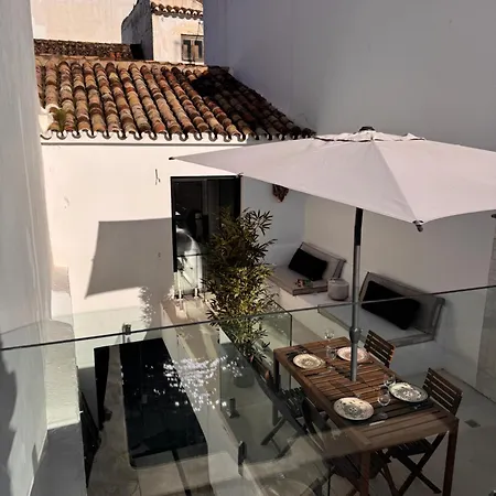 Unique Townhouse With Rooftop Pool *