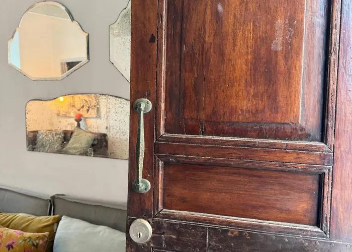 Сasa de vacaciones Unique Townhouse With Rooftop Pool *